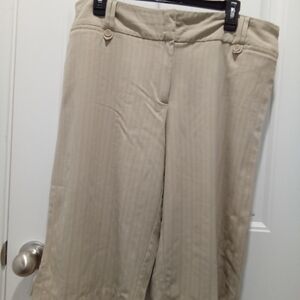 First Option Plus Size 16 Tan & Gray Pin Stripe Cullottes 15" Inseam